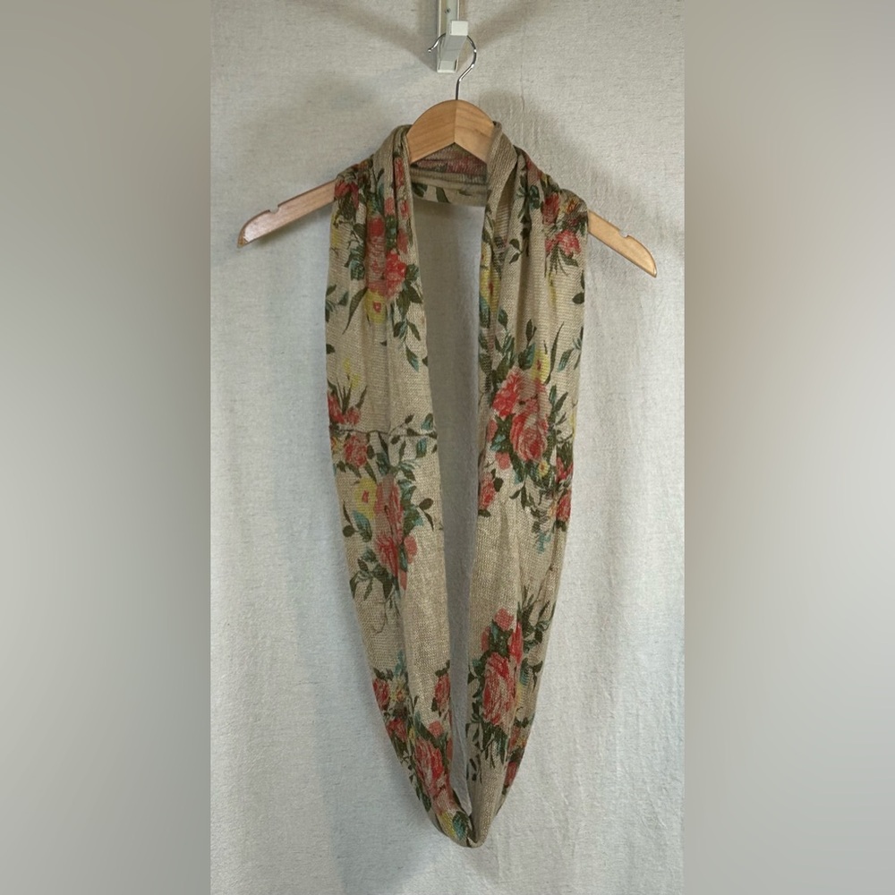 JCPenney Beige Floral Scarf